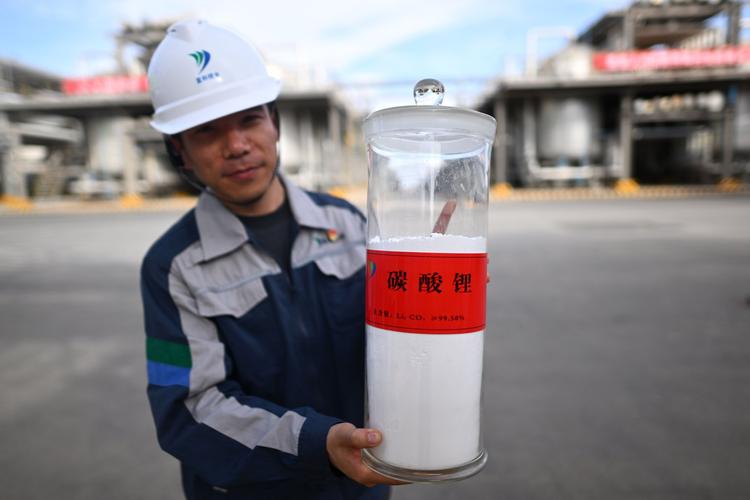 格尔木盐湖贴吧，盐湖集团蓝科锂业最新消息盐湖贴吧